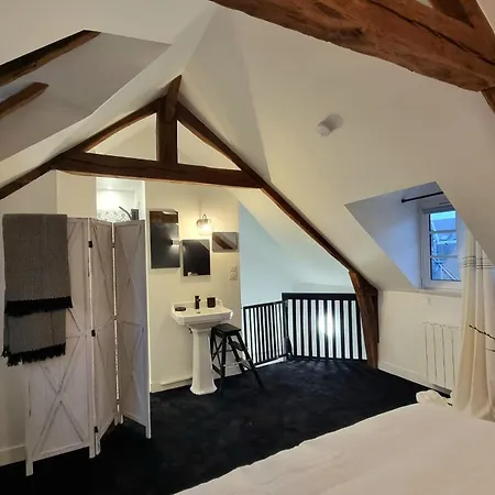 Serenity House - Beautiful Town House With Terrace 6p *