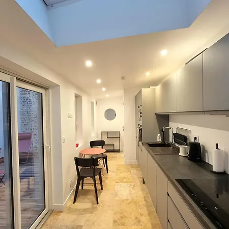 Serenity House - Beautiful Town House With Terrace 6p Holiday home *