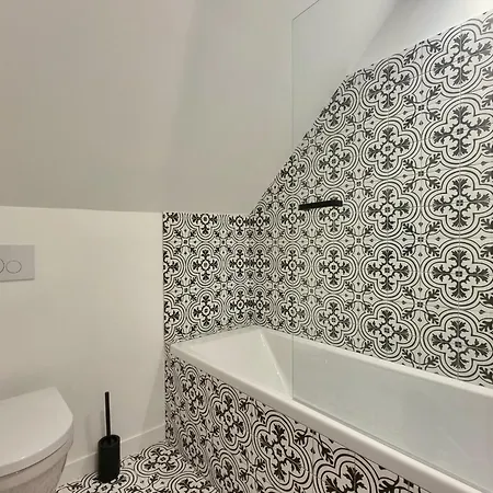 Serenity House - Beautiful Town House With Terrace 6p * Honfleur